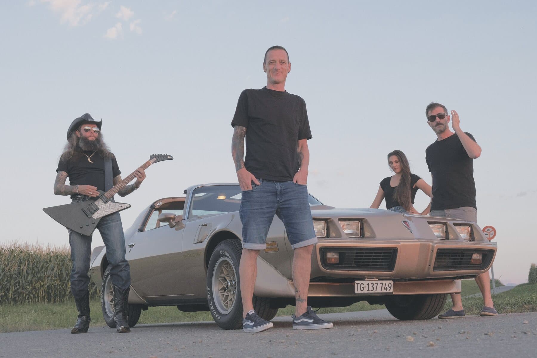 The Hot Pistons on Kul-Tour – The Hot Pistons